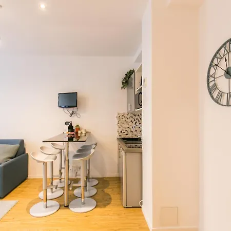 King Of Saint-lazare Apartment